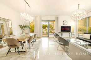 LUX - The Downtown Blvd Suite
